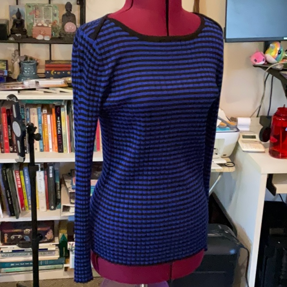 Cable and Gauge Blue/Black Striped Sweater Large